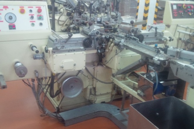 Maszyny pakujące czekoladki (neapolitanki) Sapal 