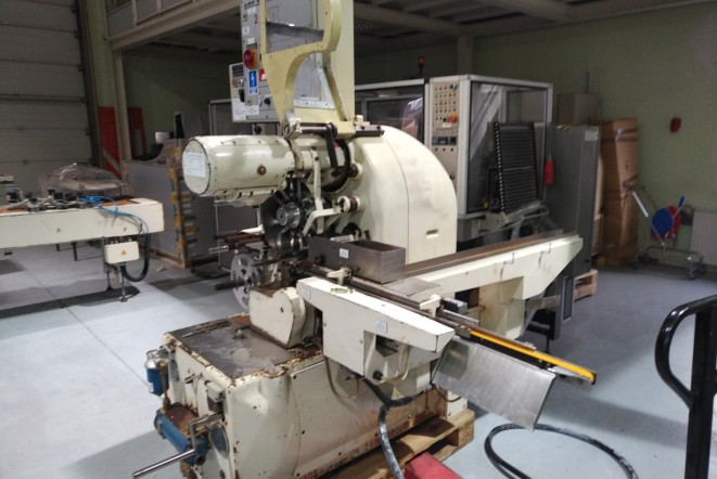 Zawijarka cukierków czekoladowych na dwuskręt 5 IST